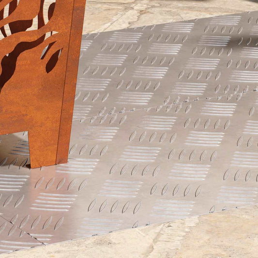 Checker Plates 4 pcs Silver 90 x 40 cm Aluminium